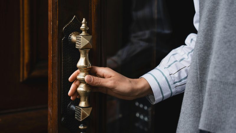 She Handled Other People’s Money for 20 Years — Then a $14,000 Roof Bill Exposed Everything She’d Been Hiding