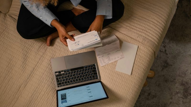 A $2,000 Check She Couldn’t Afford to Ignore — What One Omaha Worker Learned About 2026 Stimulus Promises